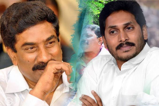 ఏబీఎన్ ఛానెల్ పై ఎన్బీడీఏ, ఎన్సీడబ్ల్యూలకు వైసీపీ ఫిర్యాదు..